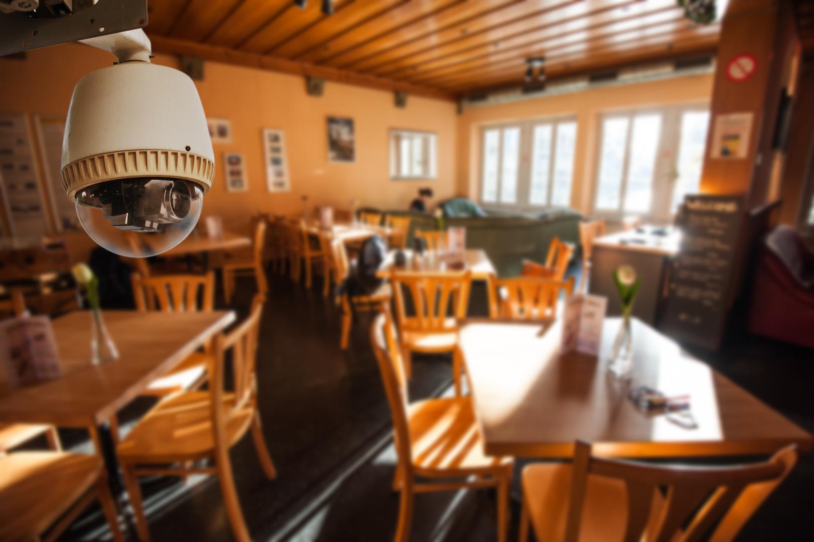 Installing security camera Terrebonne