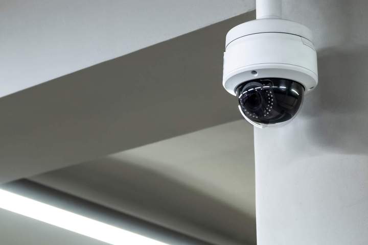 Installation de caméra de surveillance, Rosemère